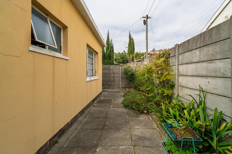 4 Bedroom Property for Sale in Harfield Village Western Cape